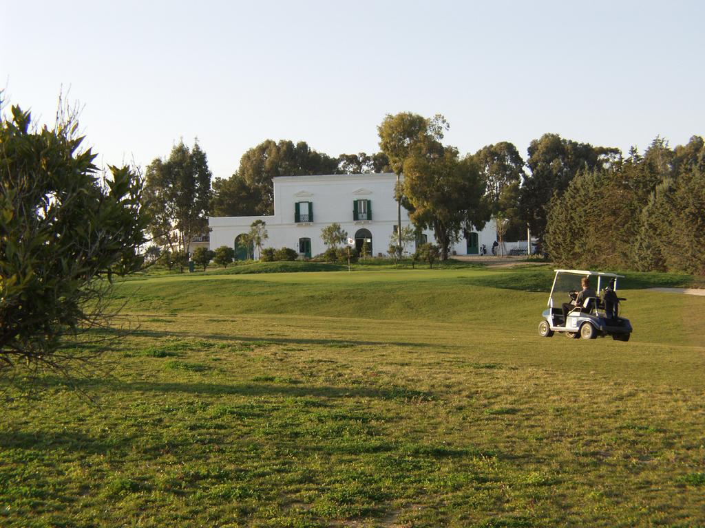 Гостьовий будинок Golf Club Метапонто Екстер'єр фото